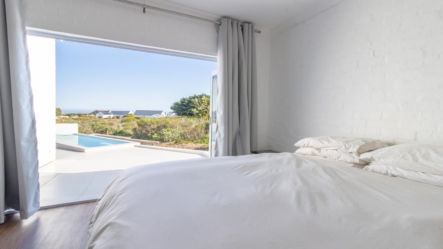 5 Bedroom Property for Sale in Grotto Bay Western Cape
